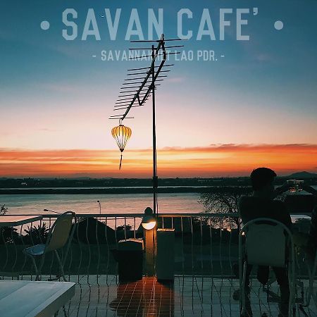 Savan Cafe Hostel Саванакет Екстериор снимка